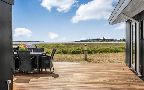 Xaverius - 30M from the Sea: Dak, Huis, Huis, Verblijf, Deur, Siding, Dek, Veranda, Plank, Hardwood