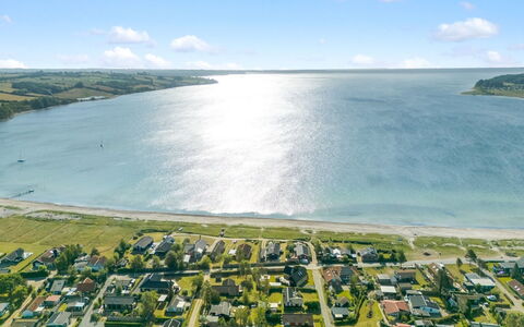 Withger - 20M from the Sea: Huis, Huis, Dak, Woongebied, Verblijf, Landgoed, Boerderij, Gazon, Landscaping, Siding