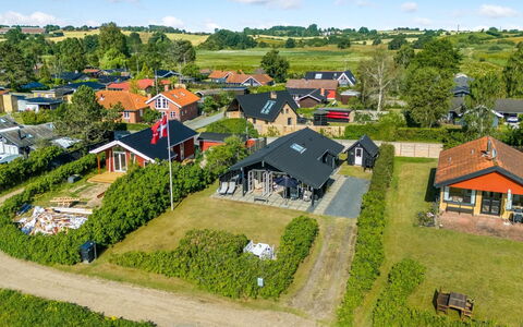 Withger - 20M from the Sea: Huis, Huis, Dak, Woongebied, Verblijf, Landgoed, Boerderij, Gazon, Landscaping, Siding