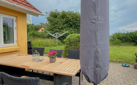 Elza - 2.5Km from the Sea: Dag, Gebouw, Appartement, Woongebied, Stad, Stedelijk Gebied, Buurt, Facade, Condominium