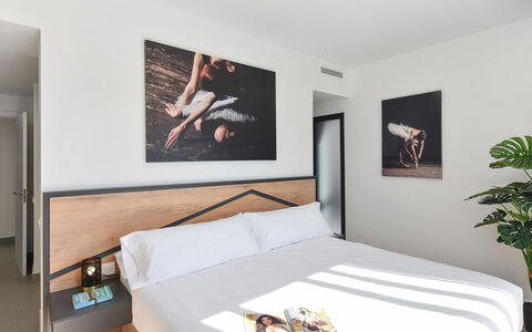 Las Yucas 2: Meubilair, Interieur Ontwerp, Bed, Slaapkamer, Linens, Laken, Bed Frame, Comfort, Bedding, Hoofdkussen