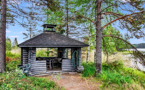 Metsäneuvos: Hout, Verblijf, Huis, Huis, Deur, Hardwood, Garden Gebouwen, Beits, Blokhut, Plank
