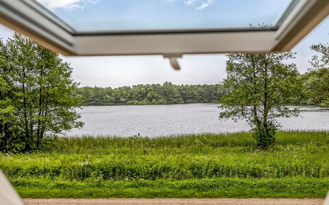 Constance - 23Km from the Sea: Hout, Dak, Huis, Huis, Architectuur, Siding, Land Lot, Verblijf, Schuur, Garden Gebouwen