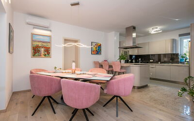 Accommodatie:&nbsp;Mihaela 505.1