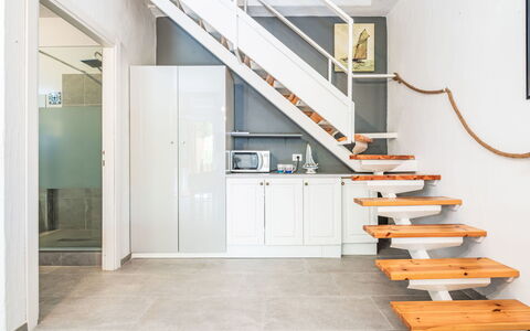 Casa Darc: Buitenmeubels, Huis, Meubilair, Deur, Buitentafel, Stoel, Keuken En Eettafel, Schaduw, Balkon, Veranda