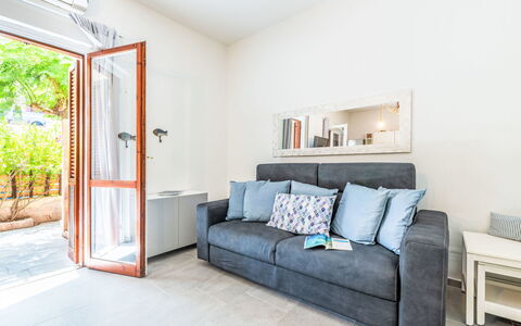 Casa Darc: Buitenmeubels, Huis, Meubilair, Deur, Buitentafel, Stoel, Keuken En Eettafel, Schaduw, Balkon, Veranda