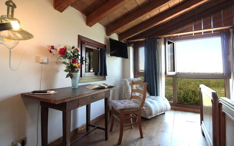 Venice Photobirding, Nature And Culture: Hout, Meubilair, Interieur Ontwerp, Kamer, Plafond, Verdieping, Huis, Fotolijst, Hardwood, Beits