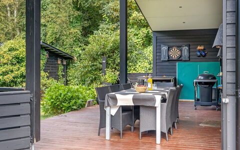 Ejnarine - 1.5Km from the Sea: Meubilair, Hout, Buitenmeubels, Tafel, Stoel, Veranda, Buitentafel, Schaduw, Dek, Beits
