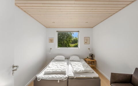 Smilla - 1.1Km from the Sea: Muur, Interieur Ontwerp, Hout, Flooring, Verdieping, Plafond, Slaapkamer, Bed, Kamer, Meubilair