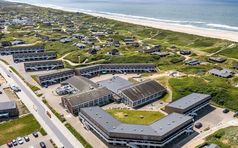 Jari - 200M from the Sea: Huis, Verblijf, Veranda, Siding, Boerderij, Outdoor Structuur