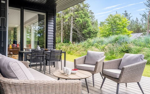 Jonas - from the Sea: Gras, Grasland, Land Lot, Verblijf, Landelijk Gebied, Weide, Garden Gebouwen, Tuin, Schuur
