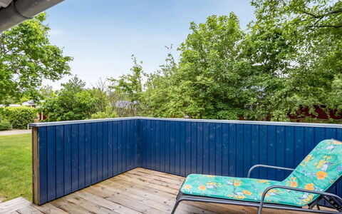 Gabriele - 50M from the Sea: Dak, Huis, Huis, Verblijf, Siding, Landgoed, Oprit, Garden Gebouwen, Werf, Schuur