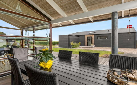 Ayda - 200M from the Sea: Huis, Huis, Dak, Woongebied, Verblijf, Landgoed, Boerderij, Gazon, Landscaping, Siding