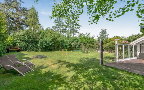 Rusalina - 400M from the Sea: Dak, Huis, Huis, Verblijf, Siding, Landgoed, Oprit, Garden Gebouwen, Werf, Schuur