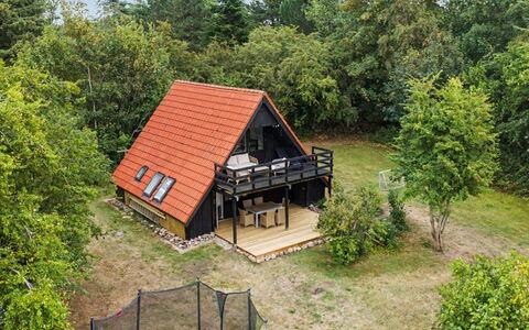 Sunna - 1Km from the Sea: Dak, Huis, Land Lot, Huis, Verblijf, Landgoed, Garden Gebouwen, Schaduw, Blokhut, Landscaping
