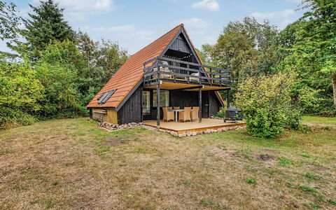 Sunna - 1Km from the Sea: Dak, Huis, Land Lot, Huis, Verblijf, Landgoed, Garden Gebouwen, Schaduw, Blokhut, Landscaping