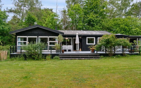 Nette - 100M from the Sea: Gras, Grasland, Land Lot, Verblijf, Landelijk Gebied, Weide, Garden Gebouwen, Tuin, Schuur