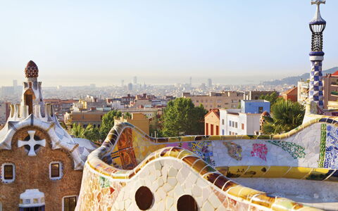 Eixample Dret Corsega Roger Lluria: Lucht, Dag, Wereld, Openbare Ruimte, Stad, Dak, Ochtend, Zomer, Landschap, Facade