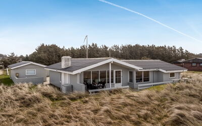 Fridgerd - 300M from the Sea