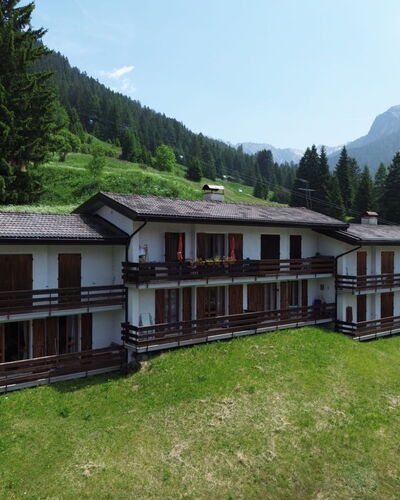 Casa Morelli: Zwembad, Schaduw, Toevlucht, Landscaping, Badplaats, Hek, Hotel, Badplaats