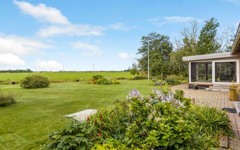Kukka - 16Km from the Sea: Lucht, Groen, Gras, Struik, Grasland, Landschap, Land Lot, Tuin, Plantengemeenschap