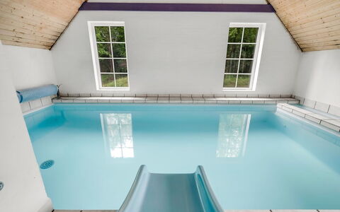 Ulf - 2Km from the Sea: Flooring, Verdieping, Zwembad, Samengesteld Materiaal, Daylighting, Ontwerp, Tegel