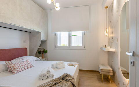 Perla Costa Conero: Interieur Ontwerp, Muur, Meubilair, Slaapkamer, Flooring, Hout, Verdieping, Bed, Kamer, Textiel