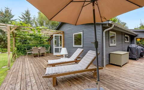 Horsten - from the Sea: Hout, Huis, Veranda, Dek, Hardwood, Dak, Beits, Houten Vloer, Eco Hotel