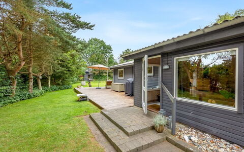 Horsten - from the Sea: Hout, Huis, Veranda, Dek, Hardwood, Dak, Beits, Houten Vloer, Eco Hotel