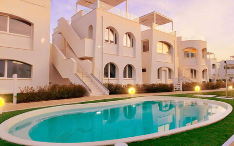 Brezza Costa Conero: Huis, Appartement, Toevlucht, Hotel, Villa, Hacienda, Boutique Hotel, Zwembad, Balkon