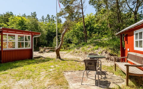 Goodje - 400M from the Sea: Hout, Struik, Verblijf, Land Lot, Landelijk Gebied, Deur, Tuin, Garden Gebouwen, Werf, Schaduw