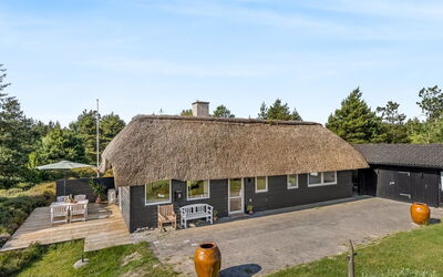 Esma - 3Km from the Sea