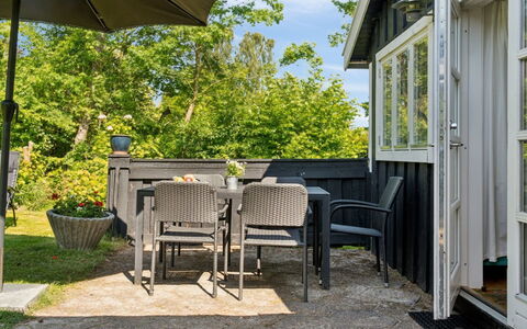 Aria - 1Km from the Sea: Vegetation, Struik, De Lente, Verblijf, Tuin, Schaduw, Backyard, Werf, Stoel