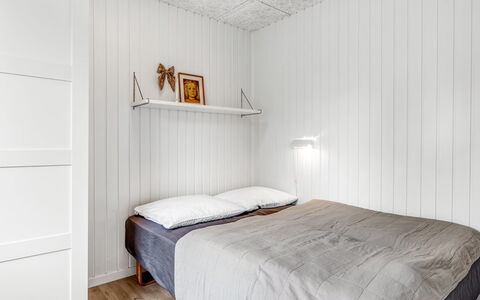 Tolke - 400M from the Sea: Dak, Huis, Huis, Verblijf, Deur, Siding, Dek, Veranda, Plank, Hardwood