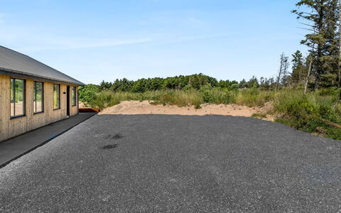Merta - 800M from the Sea: Hout, Huis, Veranda, Dek, Hardwood, Dak, Beits, Houten Vloer, Eco Hotel
