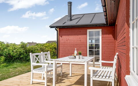 Thine - 250M from the Sea: Huis, Dak, Huis, Verblijf, Schuur, Garden Gebouwen, Siding, Werf, Blokhut, Hut