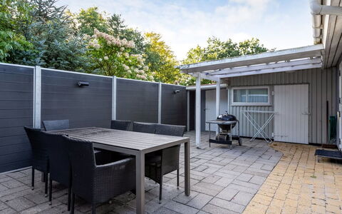 Dorethea - 30Km from the Sea: Landgoed, Schaduw, Oprit, Boerderij