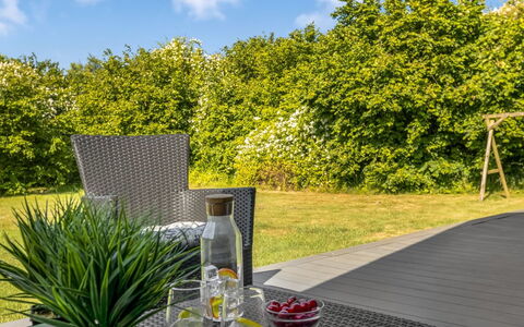 Kai - 400M from the Sea: Landgoed, Schaduw, Oprit, Boerderij