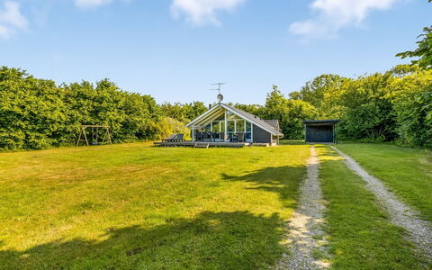 Kai - 400M from the Sea: Landgoed, Schaduw, Oprit, Boerderij
