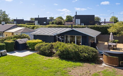 Enrica - 250M from the Sea: Appartement, Condominium, Landgoed, Balkon, Villa, Hotel