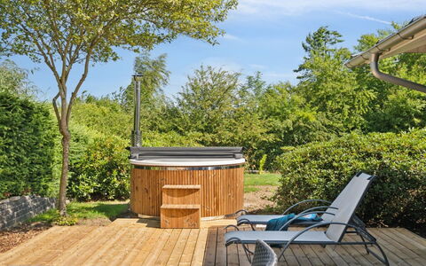 Enrica - 250M from the Sea: Appartement, Condominium, Landgoed, Balkon, Villa, Hotel