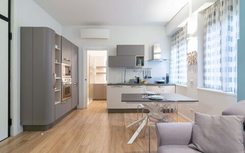 Vittoria Suite: Meubilair, Interieur Ontwerp, Flooring, Verdieping, Keuken, Hout, Cabinetry, Countertop, Stoel, Plafond
