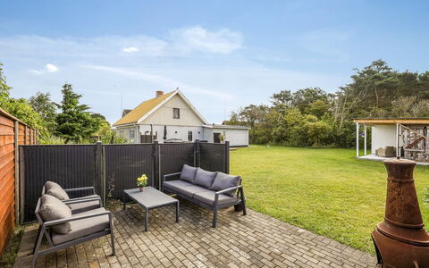 Nanja - 250M from the Sea: Hout, Huis, Veranda, Dek, Hardwood, Dak, Beits, Houten Vloer, Eco Hotel
