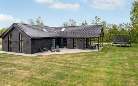 Osa - from the Sea: Gras, Grasland, Land Lot, Verblijf, Landelijk Gebied, Weide, Garden Gebouwen, Tuin, Schuur