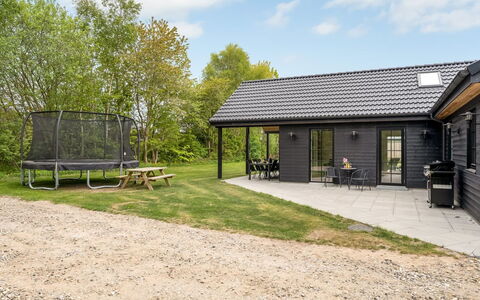 Osa - from the Sea: Gras, Grasland, Land Lot, Verblijf, Landelijk Gebied, Weide, Garden Gebouwen, Tuin, Schuur