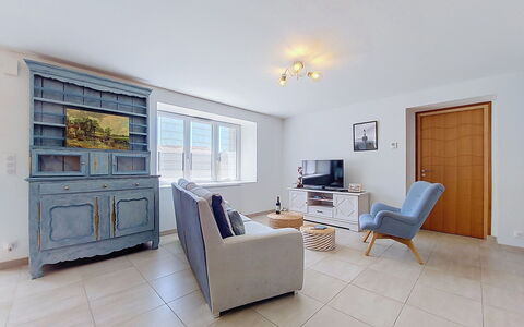 Kerdro: Meubilair, Interieur Ontwerp, Flooring, Bankstel, Hout, Verdieping, Plafond, Kamer, Woonkamer, Appartement