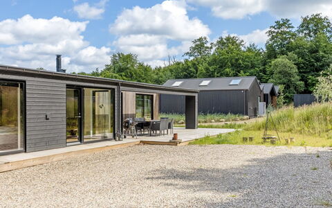 Heidie - 600M from the Sea: Dak, Huis, Huis, Verblijf, Siding, Landgoed, Oprit, Garden Gebouwen, Werf, Schuur