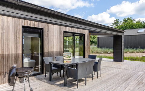 Heidie - 600M from the Sea: Dak, Huis, Huis, Verblijf, Siding, Landgoed, Oprit, Garden Gebouwen, Werf, Schuur