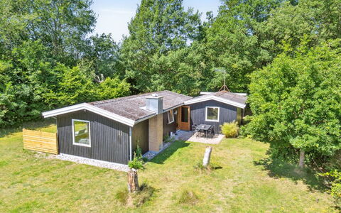 Aukusti - 375M from the Sea: Appartement, Condominium, Landgoed, Balkon, Villa, Hotel