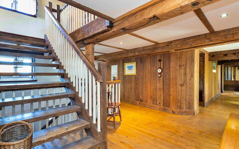 Fletland Mill: Dek, Schaduw, Hardwood, Buitenmeubels, Balkon, Plank, Eco Hotel, Zwembad, Houten Vloer, Toevlucht